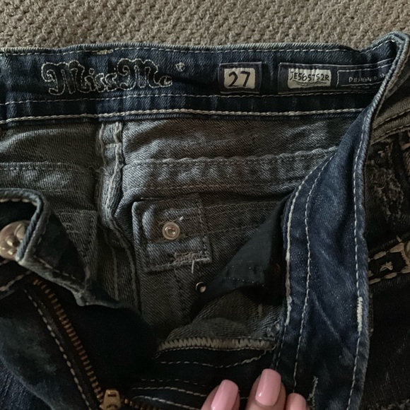 SOLD - Picture 3 of 4